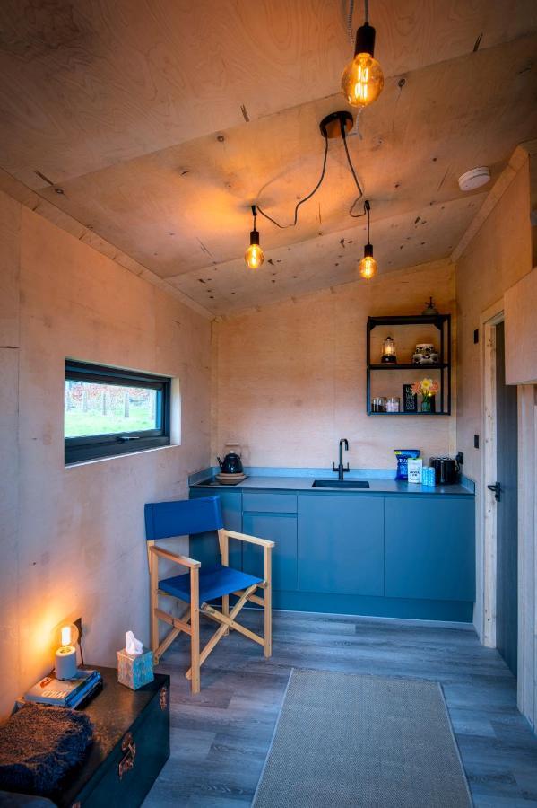 Luxury Glamping Cabin With Outdoor Bath On Cornish Flower Farm Truro Exterior foto